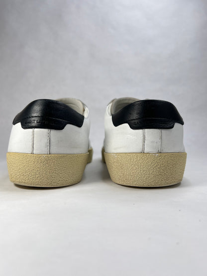 Saint Laurent Court Classic SL/06